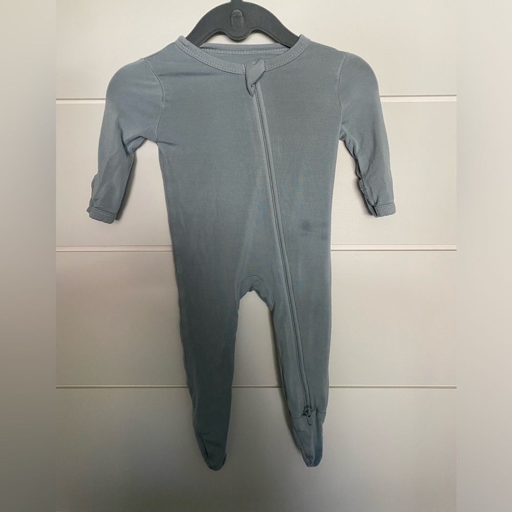 Kyte baby double zipper footed onesie